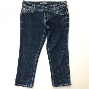 Series Cropped Jeans